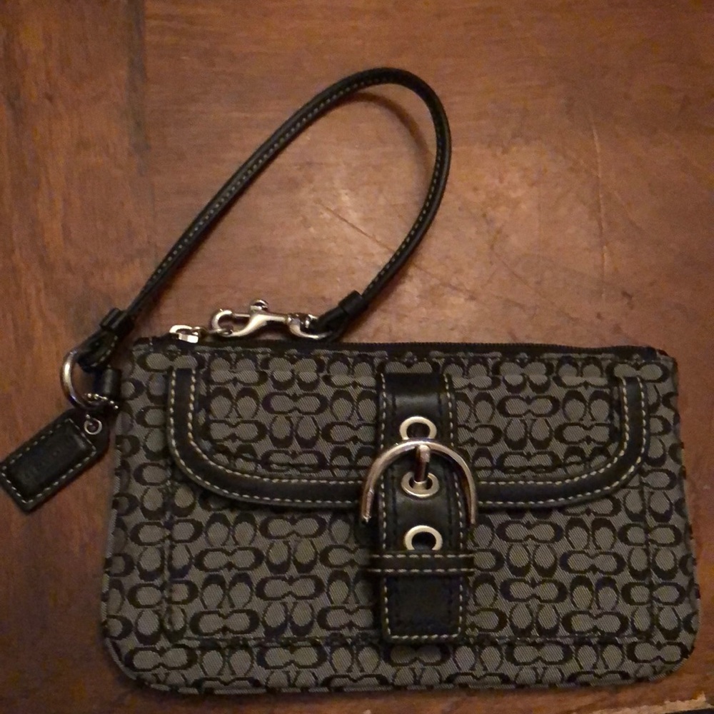 Black & Gray Wristlet
